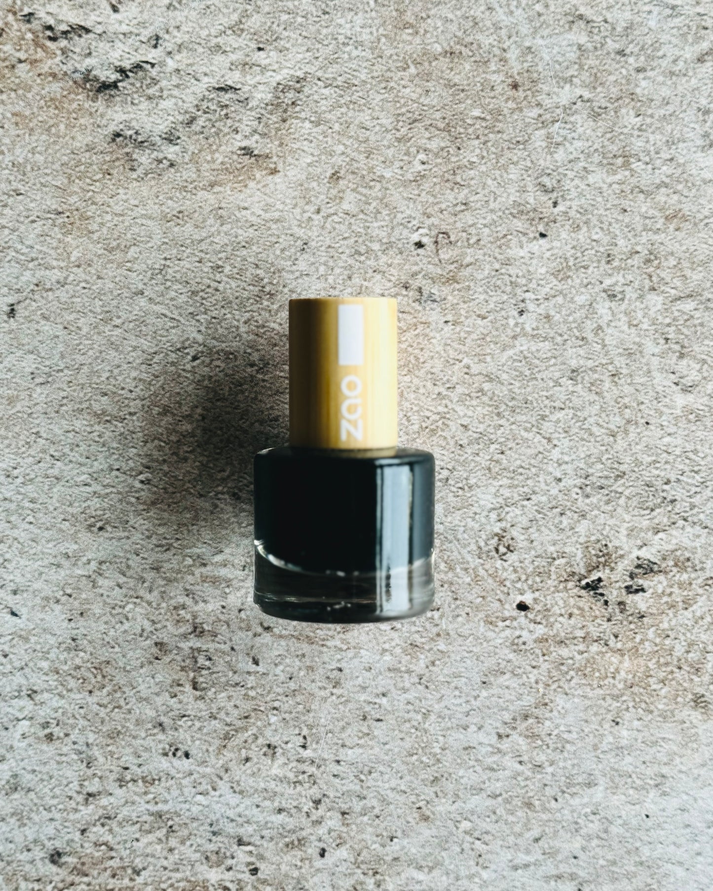 NAGLALAKK frá Zao Make-up BLACK
